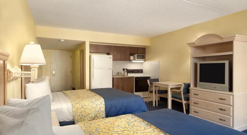 Days Inn By Wyndham Cocoa Cruiseport West At I-95/524 Eksteriør billede