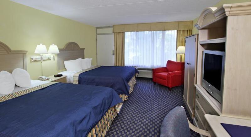 Days Inn By Wyndham Cocoa Cruiseport West At I-95/524 Eksteriør billede